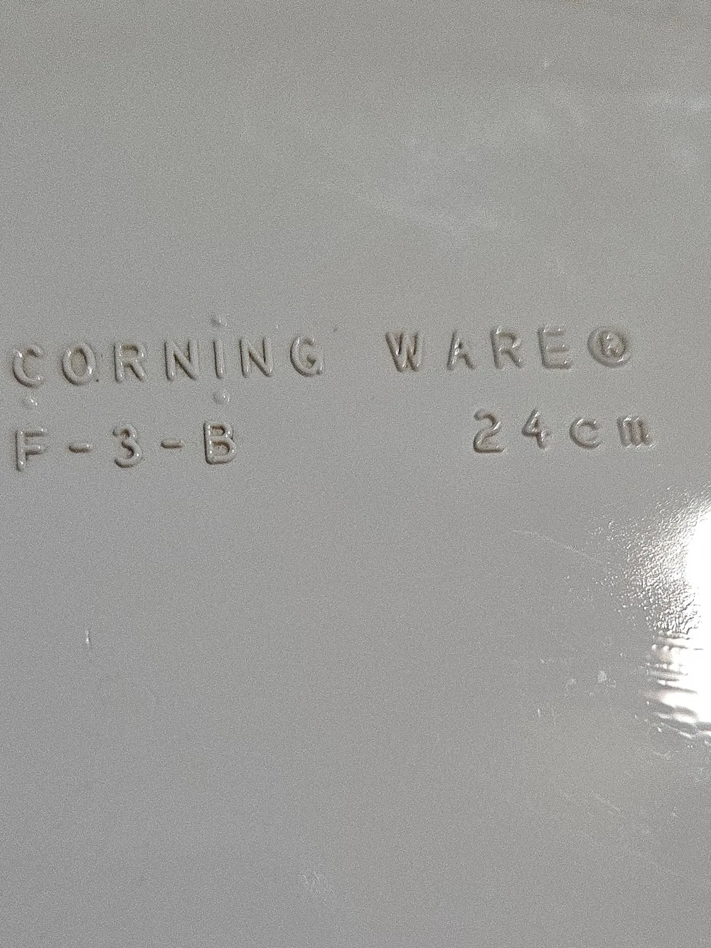 Corningware White Porcelain Casserole Dish And Quiche Dish